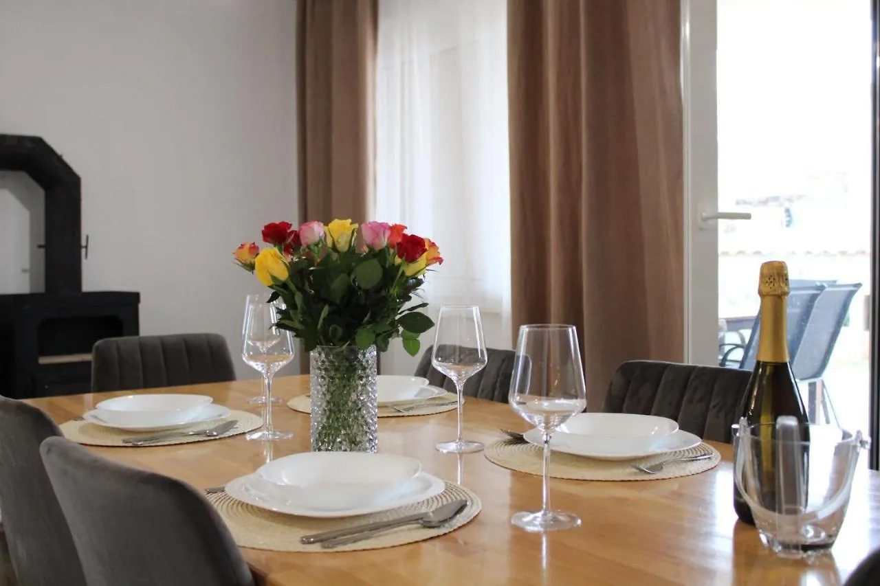 Apartment Apartman Villarossa Kukci Croatia