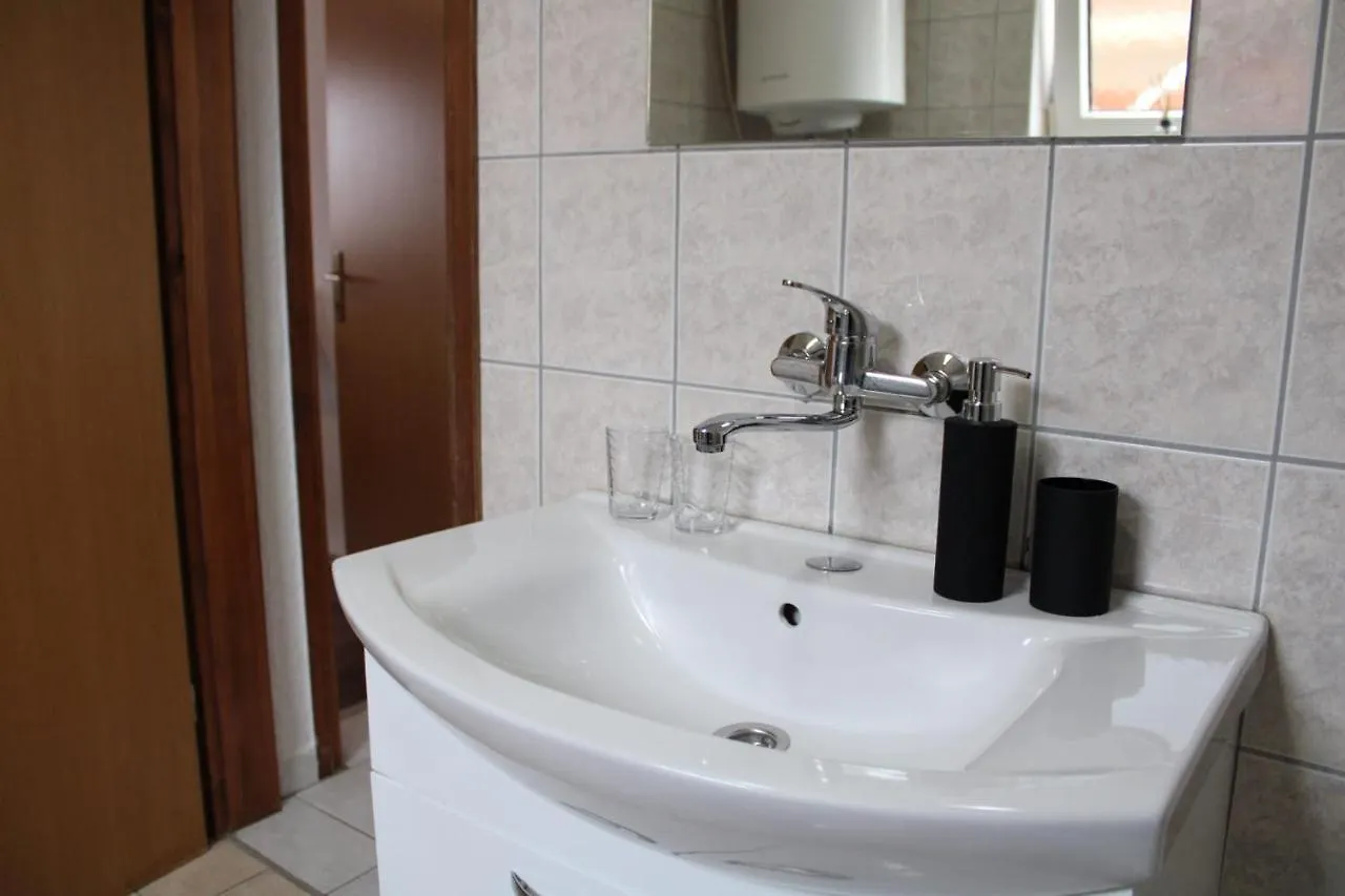 Apartment Apartman Villarossa Kukci